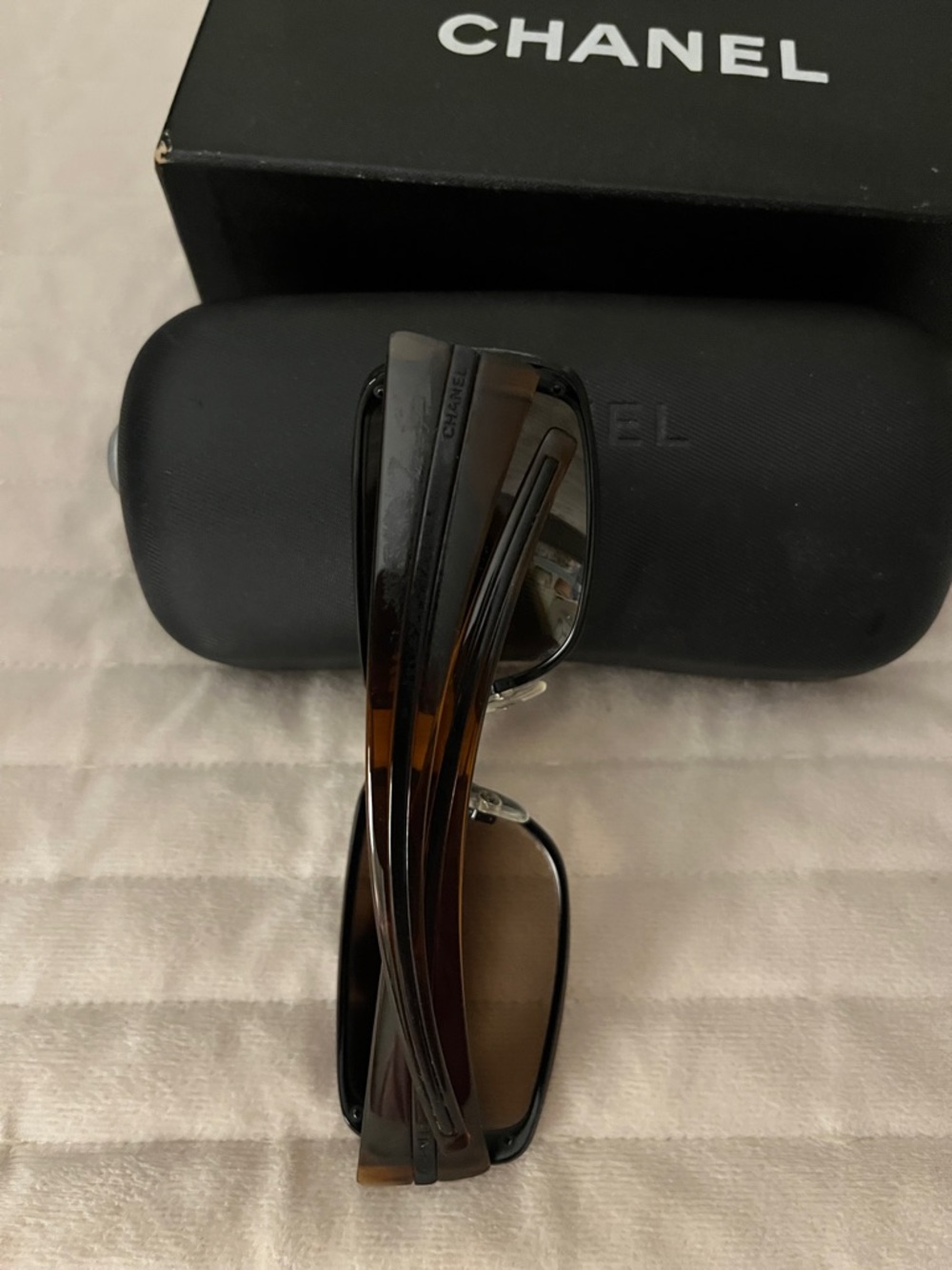 🚩FINAL markdown! CHANEL Black Frame with Brown Gradient Lenses Sunglasses - Picture 12 of 15